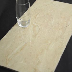 g80634-a-cliff-travertine-wall-300x600