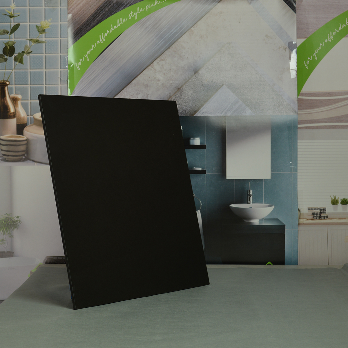 Black kitchen tiles design